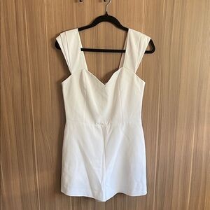 Alice + Olivia White Sleeveless Romper